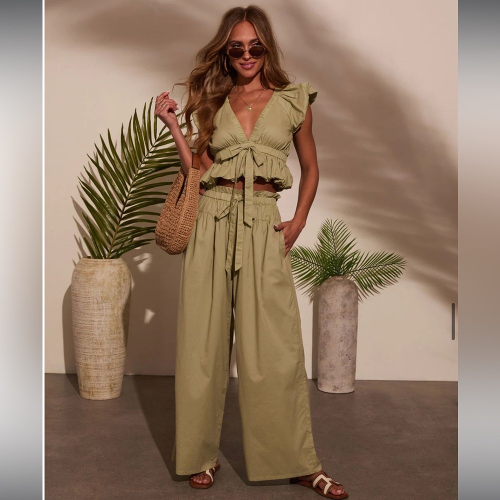 Fern Ruffle Peplum Top and Wide Leg Pants (set)